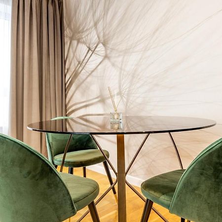 Luxuria Toff Dominium Apartments Бухарест Экстерьер фото